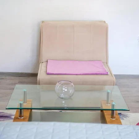 Simplicity * Μόσταρ